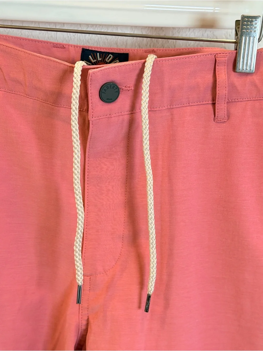 Faherty All Day Belt Loop Shorts 7” in Sunrose size 34